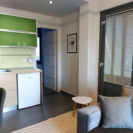 Square Apartment